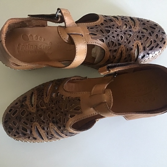 Brand new sandals - Picture 9 of 13